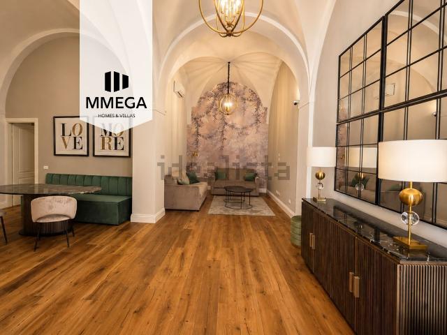 Appartamento in vendita di 94 m² in Via Romana