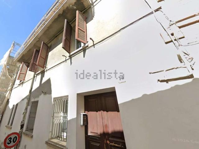 Appartamento in vendita di 94 m² in Via Santa Chiara, 49