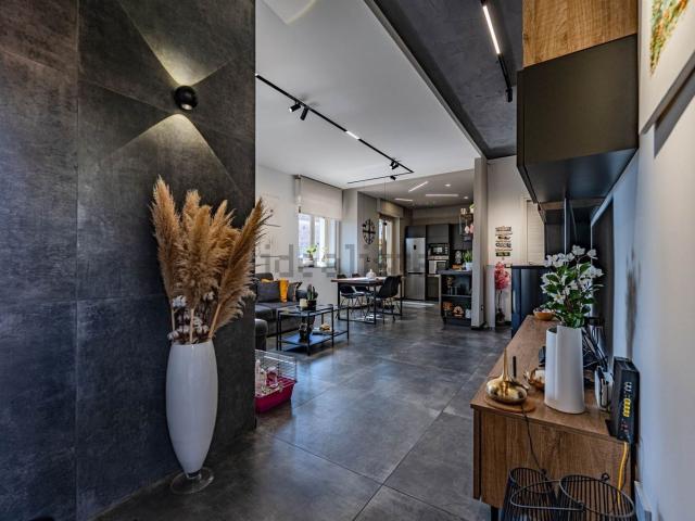 Appartamento in vendita di 94 m² in Via San Biagio, 18