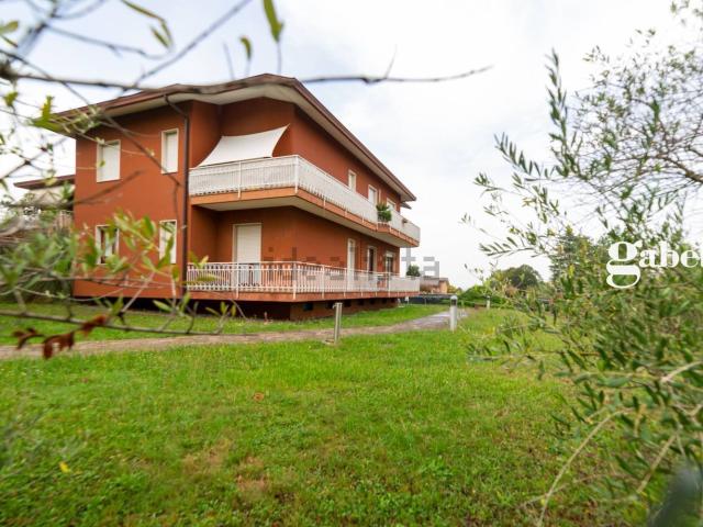 Appartamento in vendita di 94 m² in Via San Lucia, 13
