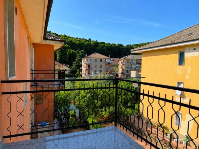 Appartamento in vendita di 94 m² in Via San Pietro, 24