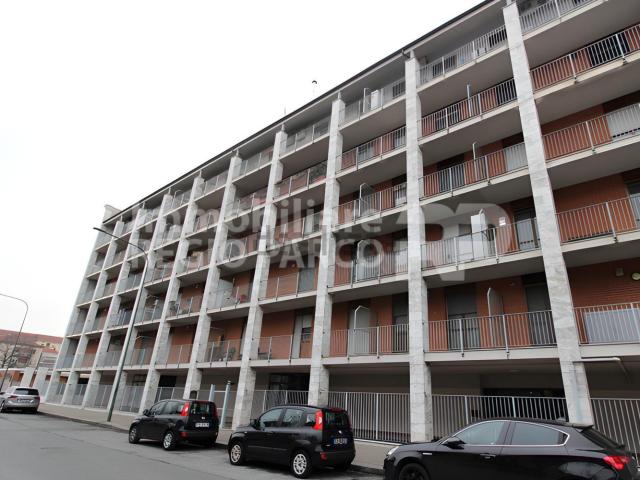 Appartamento in vendita di 94 m² in Via Sempione, 236
