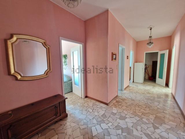 Appartamento in vendita di 94 m² in Viale O. Marchino