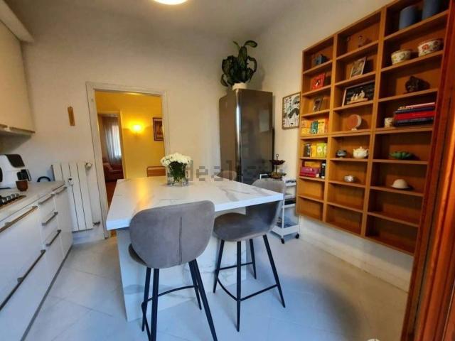 Appartamento in vendita di 94 m² in Viale Alcide de Gasperi
