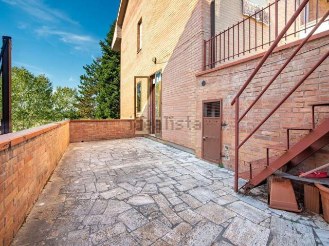 Appartamento in vendita di 94 m² in Viale delle Regioni