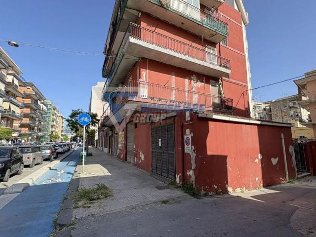 Appartamento in vendita di 94 m² in Viale Tica