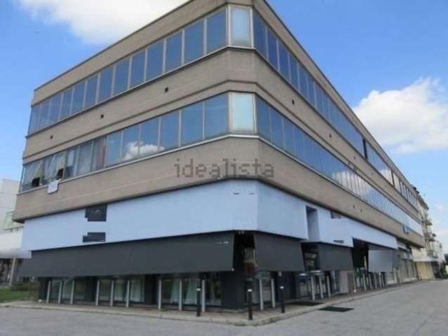 Appartamento in vendita di 94 m² in Viale Trieste, 1