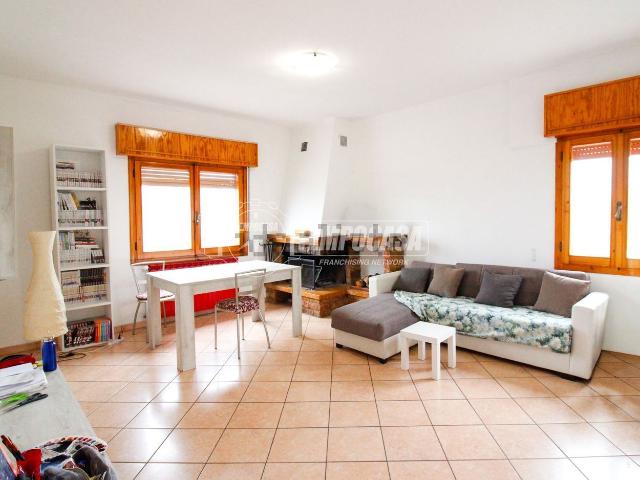 Appartamento in vendita di 94 m² in Viale Vittorio Veneto, 1289