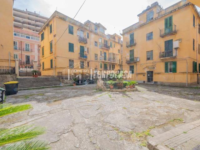 Appartamento in vendita di 94 m² in Viale Principe Umberto, 2