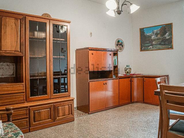 Appartamento in vendita di 95 m² in Corso Ubaldo Comandini, 80