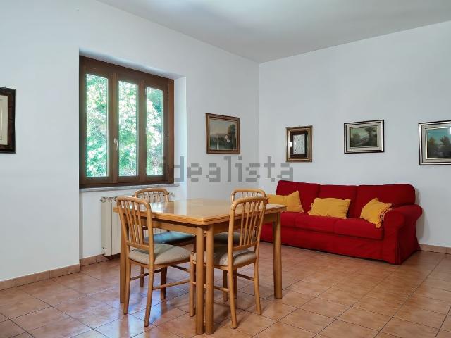 Appartamento in vendita di 95 m² in Località Vaccarecce, 45