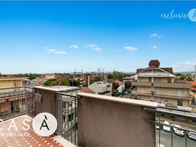 Appartamento in vendita di 95 m² in Piazza Giuseppe di Vittorio, 2
