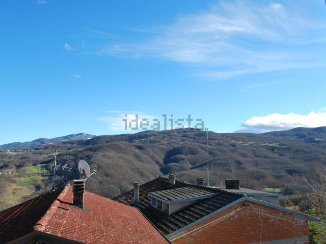 Appartamento in vendita di 95 m² in Piazza Martiri di Cervarolo, 21