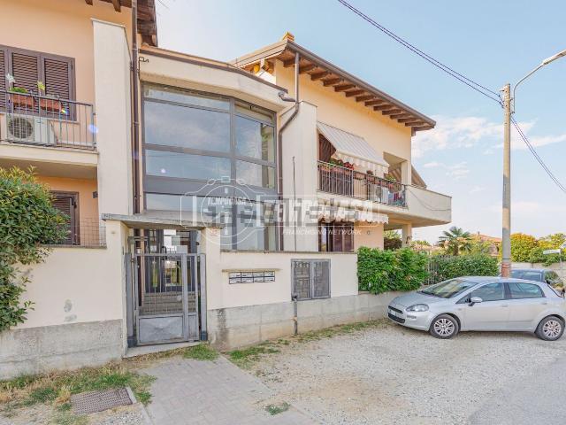 Appartamento in vendita di 95 m² in Strada Fogliano Superiore, 47