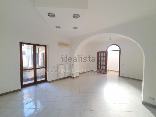 Appartamento in vendita di 95 m² in Vico Tarantini, 5
