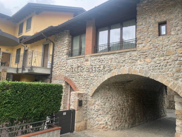 Appartamento in vendita di 95 m² in Vicolo Frate Minoli, 2