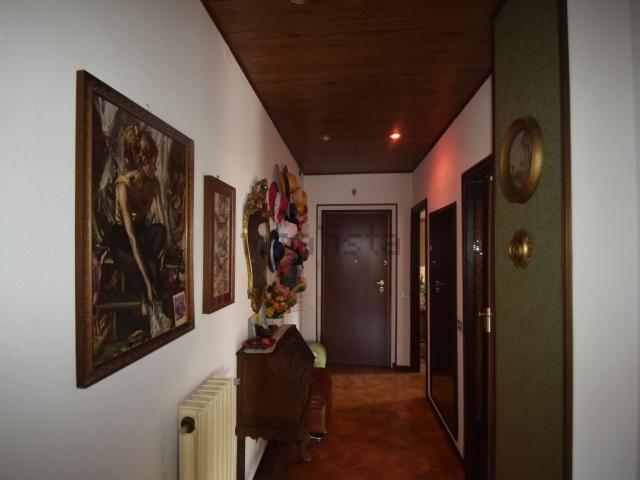 Appartamento in vendita di 95 m² in Via T. Berninzoni