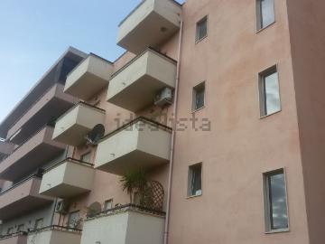 Appartamento in vendita di 95 m² in Via Trapezzoli Sud San Gregorio, 57
