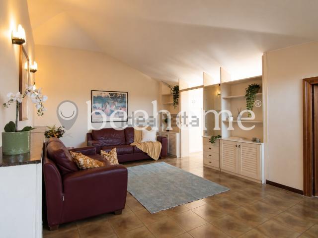 Appartamento in vendita di 95 m² in Via Trilussa, 123