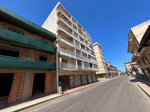 Appartamento in vendita di 95 m² in Via Ugo di Sant&apos Onofrio, 25