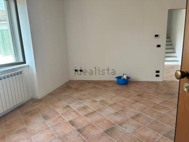Appartamento in vendita di 95 m² in Via Villa Nuova, 3