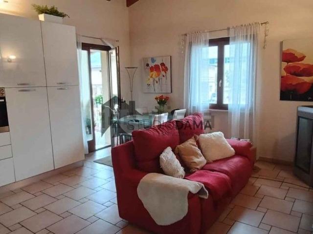 Appartamento in vendita di 95 m² in Via Villaggio Nuovo