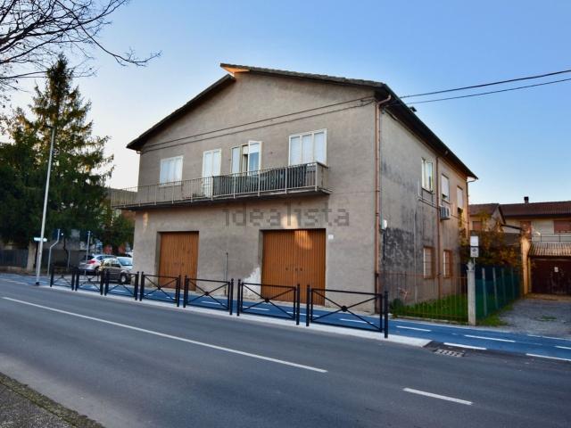 Appartamento in vendita di 95 m² in Via Vittorio Alfieri