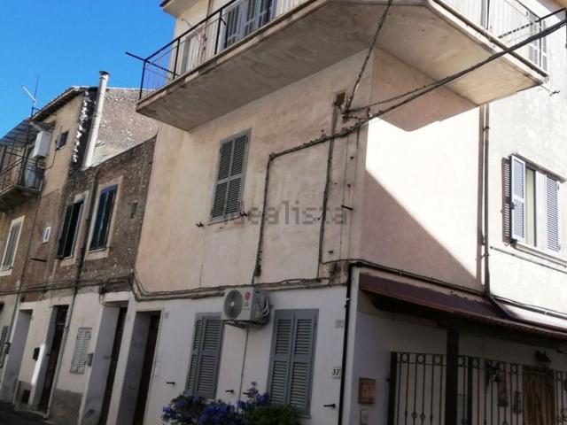 Appartamento in vendita di 95 m² in Via XXV Aprile