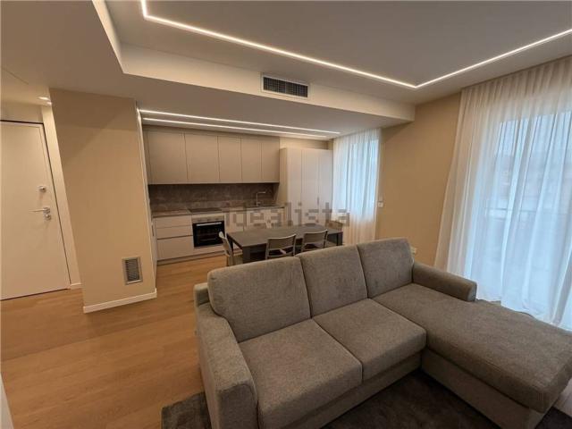 Appartamento in vendita di 95 m² in Via A. Manzoni, 8