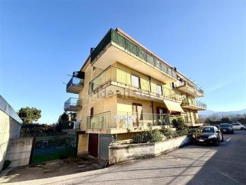 Appartamento in vendita di 95 m² in Via Acquavitari