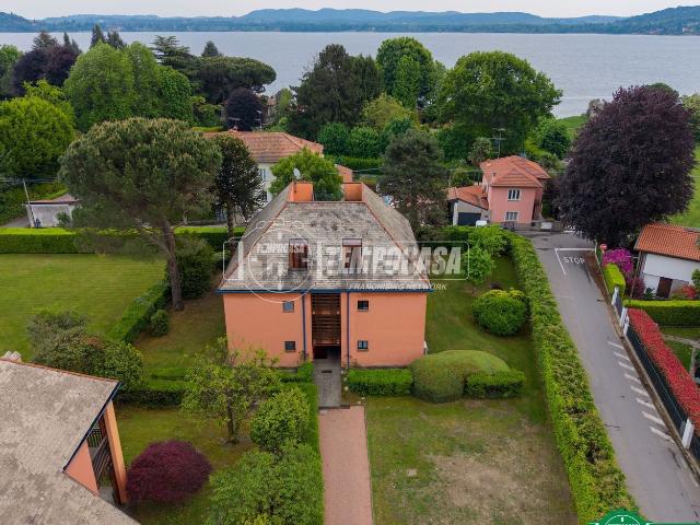 Appartamento in vendita di 100 m² in Via al Castello, 33