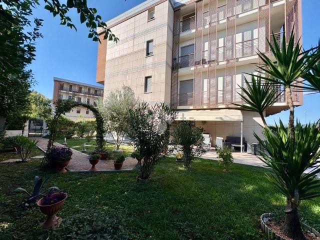 Appartamento in vendita di 95 m² in Via Aldo Moro, 16
