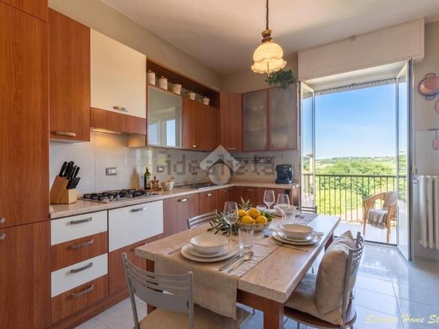 Appartamento in vendita di 95 m² in Via Alessandro Manzoni, 53