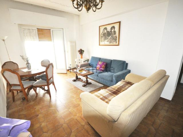 Appartamento in vendita di 95 m² in Via Alfredo Poggiolini