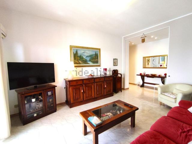 Appartamento in vendita di 95 m² in Via Amedeo D&apos Aosta