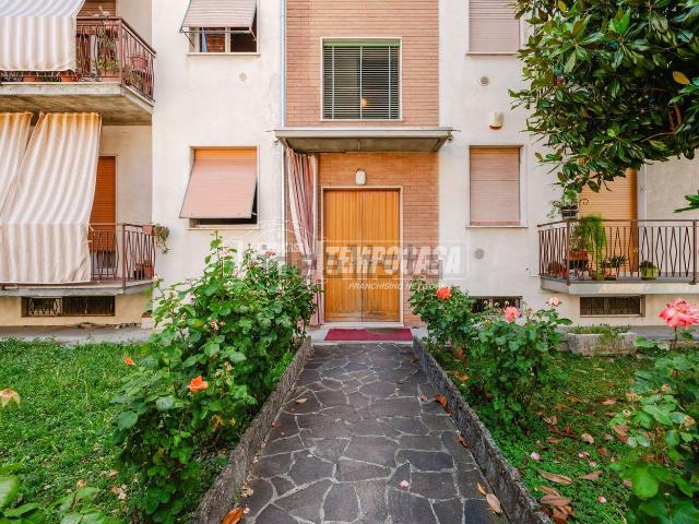 Appartamento in vendita di 95 m² in Via Amilcare Zanella, 12