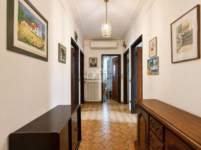 Appartamento in vendita di 95 m² in Via Andrea Rivasi, 147