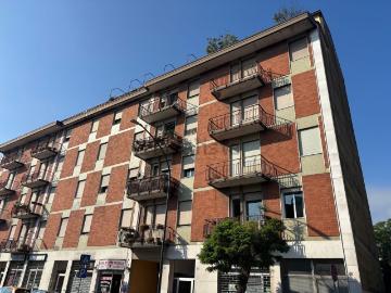 Appartamento in vendita di 95 m² in Via Angelo Massarotti, 42