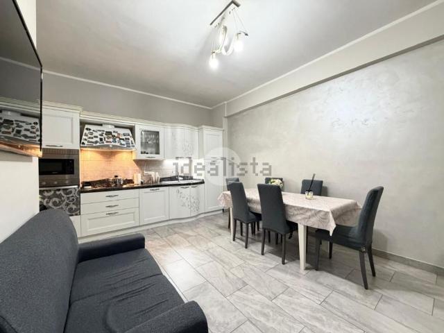 Appartamento in vendita di 95 m² in Via Aniello Falcone, 40