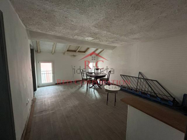 Appartamento in vendita di 95 m² in Via Antignoli, 1