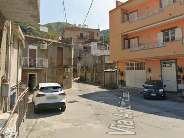 Appartamento in vendita di 95 m² in Via Antonino Depetro