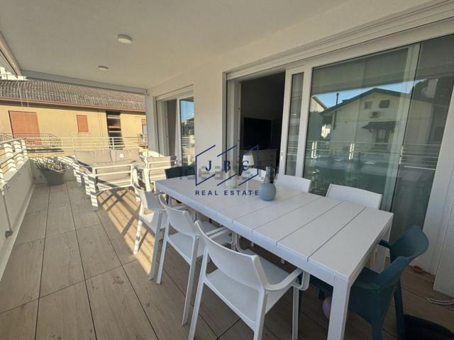 Appartamento in vendita di 95 m² in Via Asolo, 4