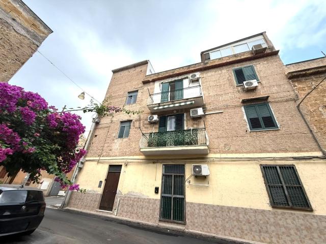 Appartamento in vendita di 95 m² in Via Belmonte Chiavelli, 129