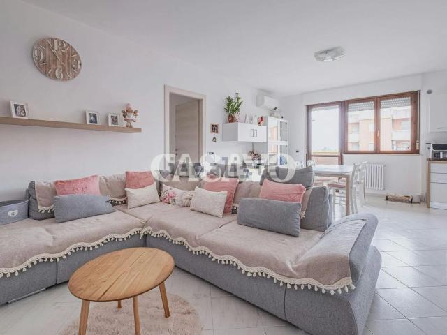 Appartamento in vendita di 95 m² in Via Bonn, 33