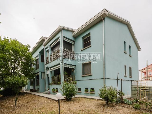 Appartamento in vendita di 95 m² in Via Brianti E