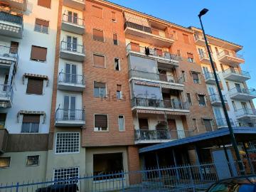 Appartamento in vendita di 95 m² in Via Brigate Partigiane, 13
