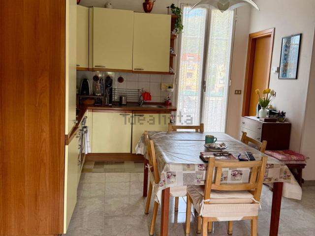 Appartamento in vendita di 95 m² in Via Ca De Fasce