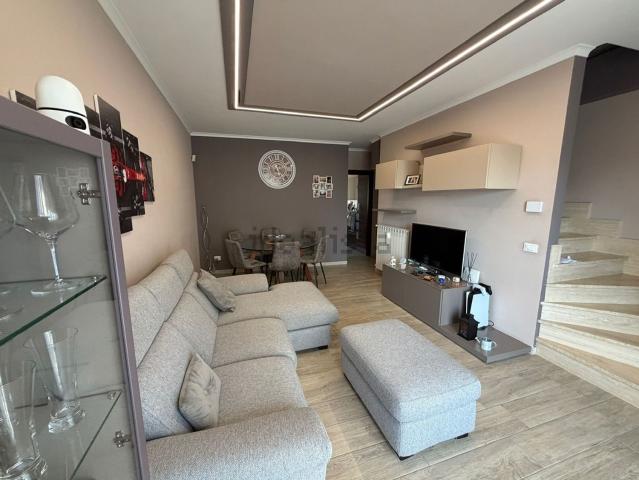 Appartamento in vendita di 95 m² in Via Campoleone Scalo