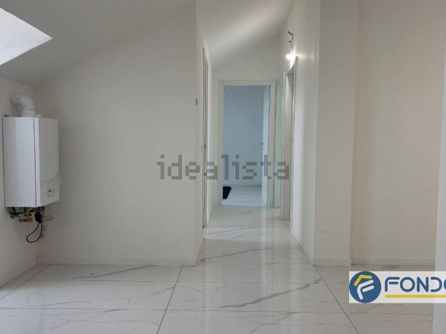 Appartamento in vendita di 95 m² in Via Carera
