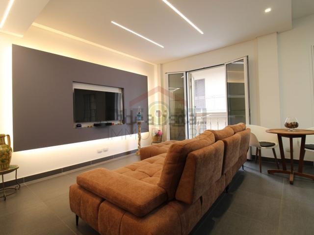 Appartamento in vendita di 95 m² in Via Carlo Pisacane, 16
